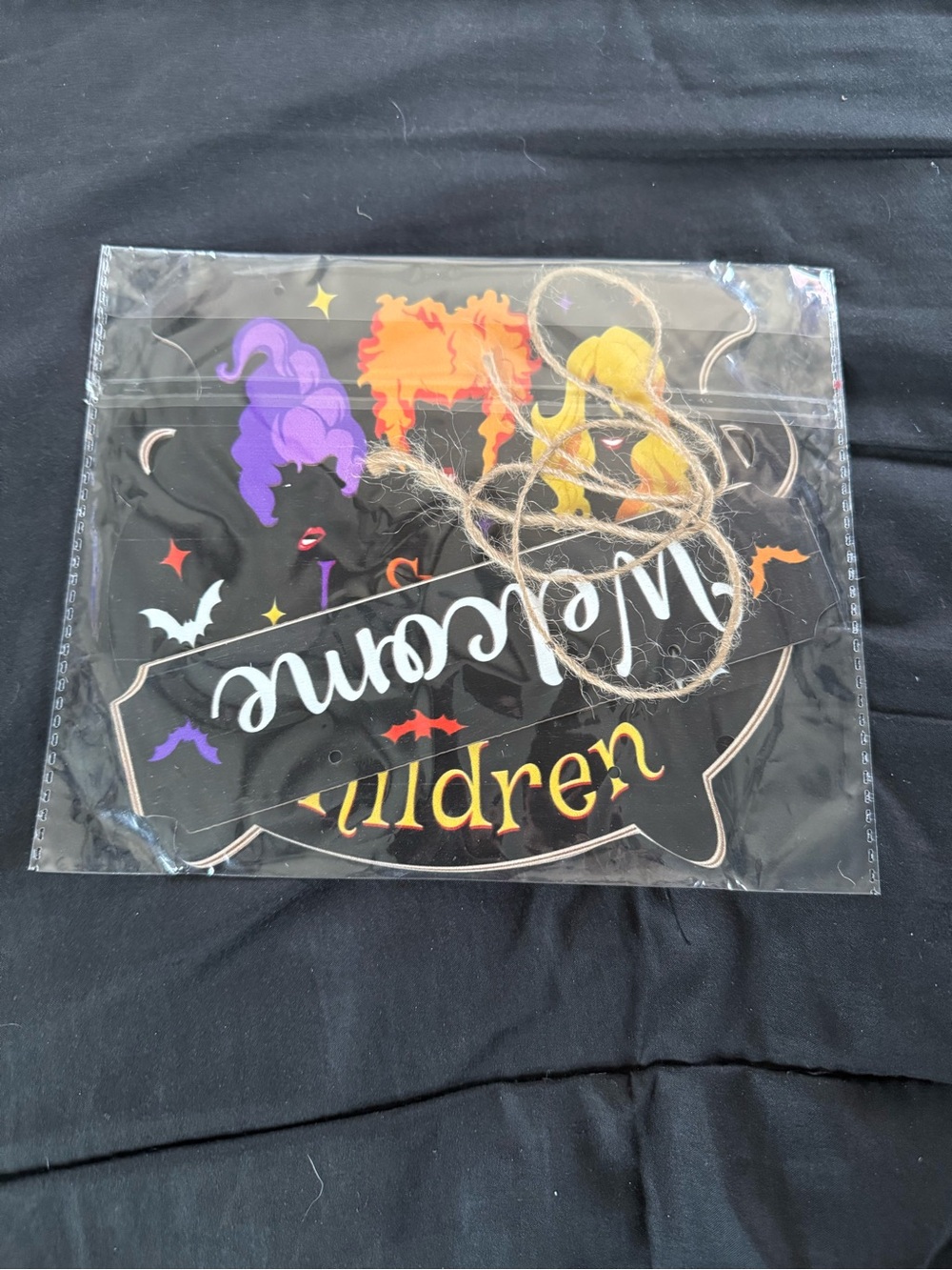 Hocus Pocus Sign - Picture 2 of 7